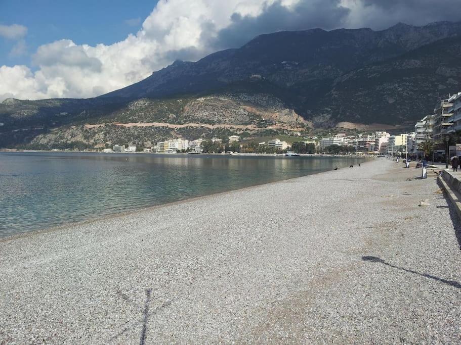Seaside Family Apartment Loutraki Экстерьер фото