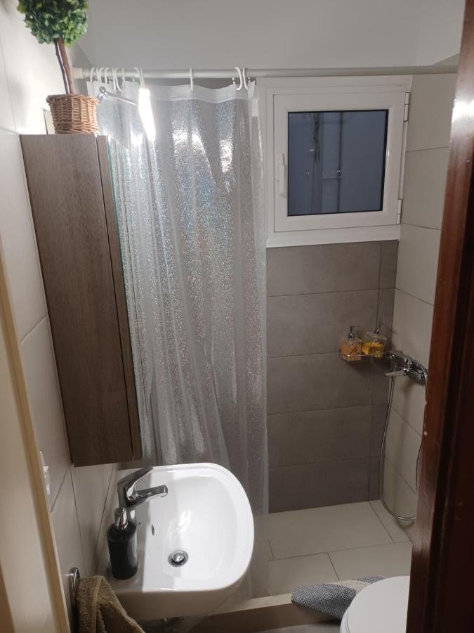 Seaside Family Apartment Loutraki Экстерьер фото