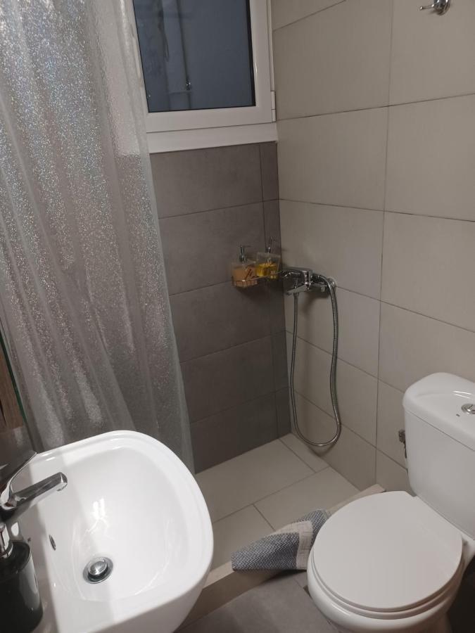 Seaside Family Apartment Loutraki Экстерьер фото